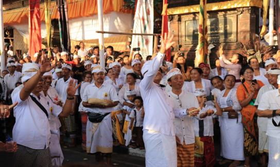 Perang Ketipat atau Siat Ketipat